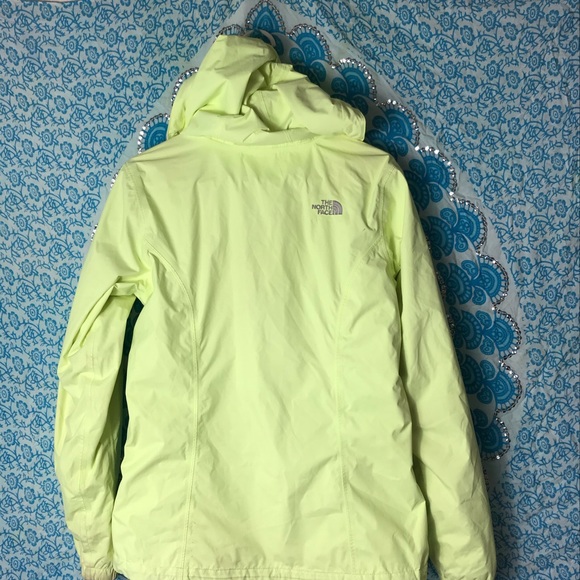 North Face Rain Jacket Medium - Picture 3 of 3